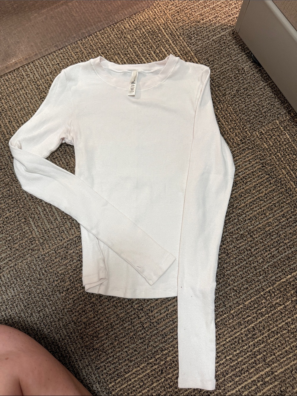 SKIMS White Long Sleeve Crew Top